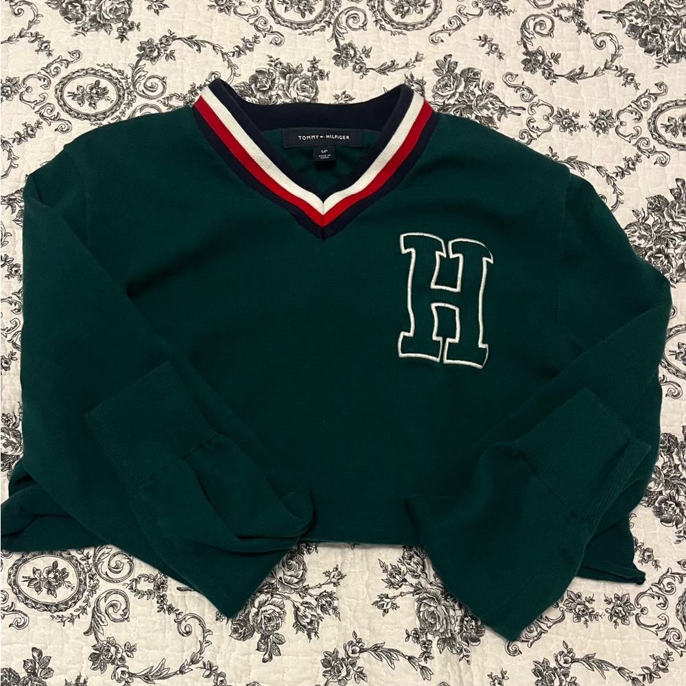 Tommy Hilfiger 
S/P Hunter Green with striped V-neck 1/2 sweater.